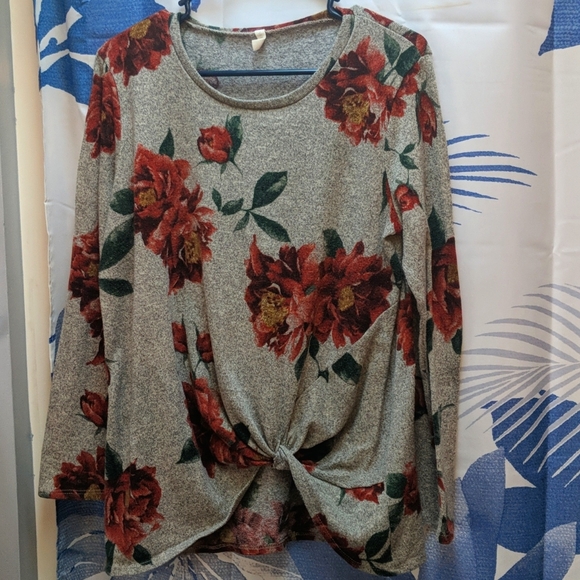 Pinkblush Tops - Front Knot Shirt